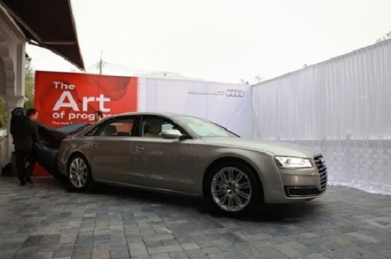 Audi A8L 4.0 TFSI đèn ‘ma trận’ ra mắt giá 4,8 tỷ đồng